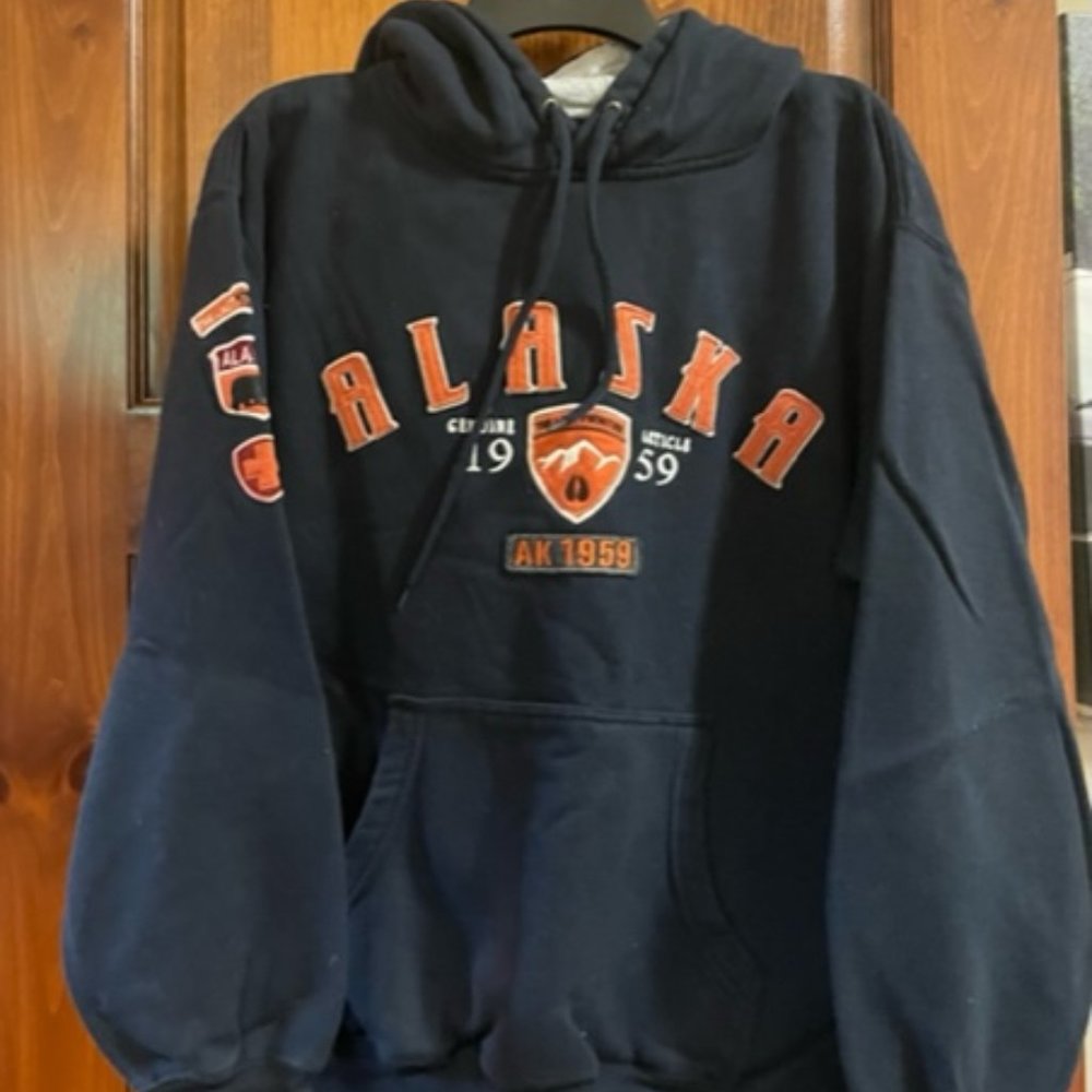 Alaska Sweatshirt Size L